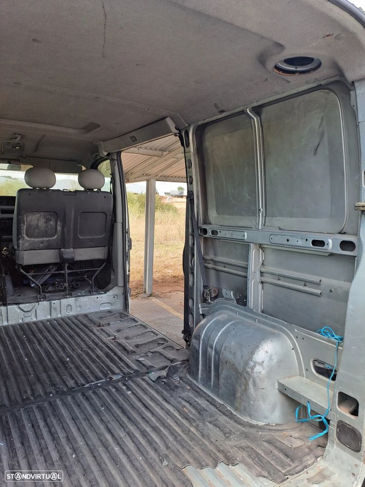Nissan Interstar - 11