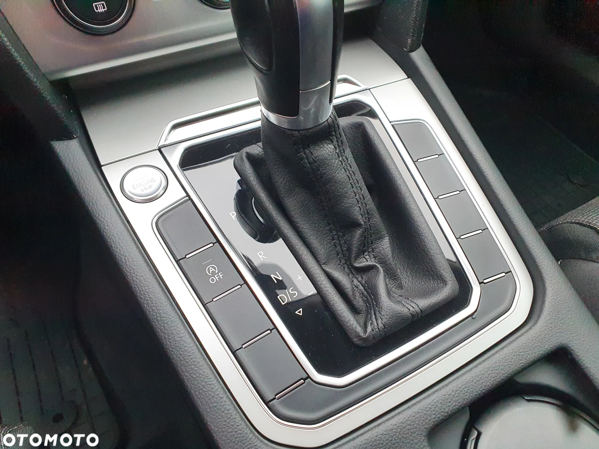 Volkswagen Passat 2.0 TDI BMT Comfortline DSG - 14