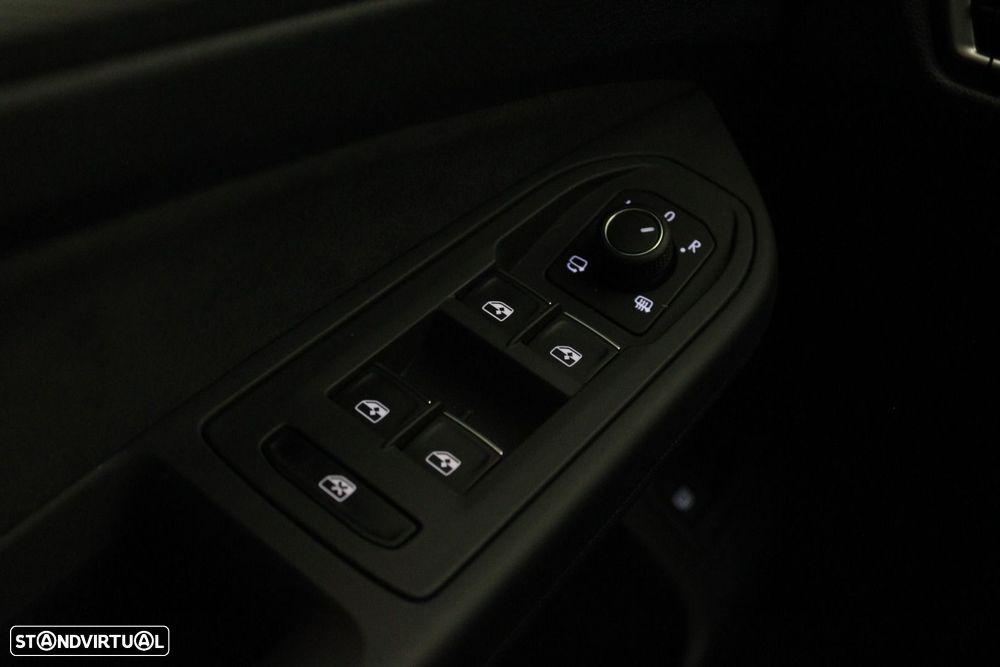 Volkswagen Golf 1.5 TSI e-Hybrid Style DSG — fotografia 28