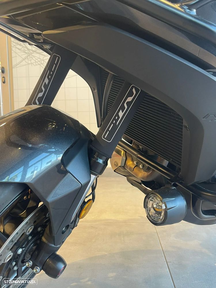 Honda NT 1100 - 15
