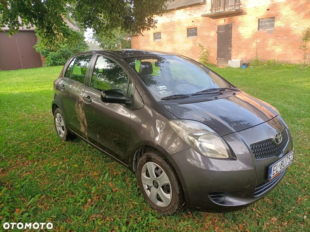 Toyota Yaris 1.3 Luna - 1