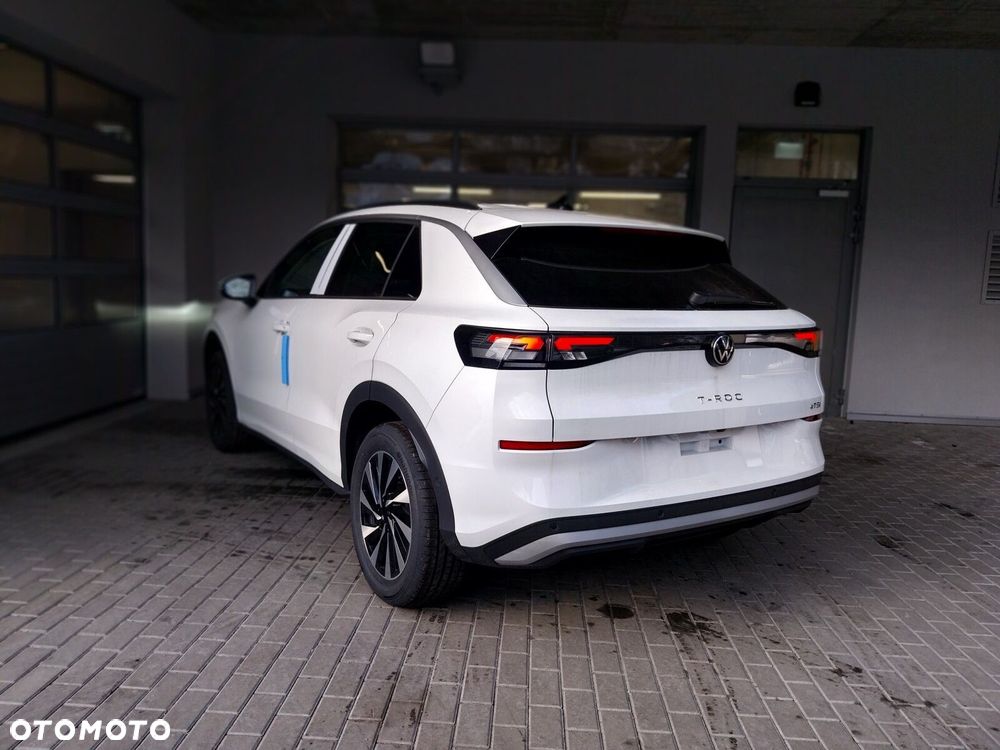 Volkswagen T-Roc - 4