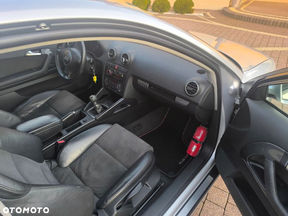 Audi A3 3-drzwiowe 1.9 TDI Attraction - 6