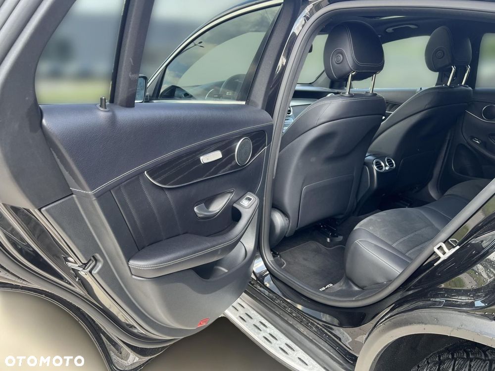 Mercedes-Benz GLC - 17