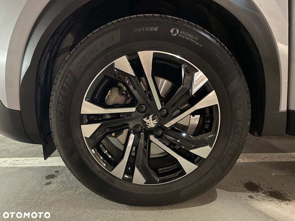 Peugeot 2008 1.5 BlueHDi Allure S&S EAT8 - 20