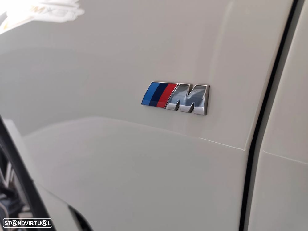 BMW i4 eDrive40 Pack Desportivo M - 9