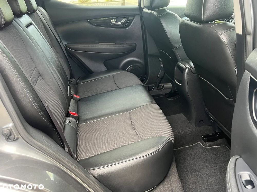 Nissan Qashqai 1.6 DIG-T Tekna+ - 17