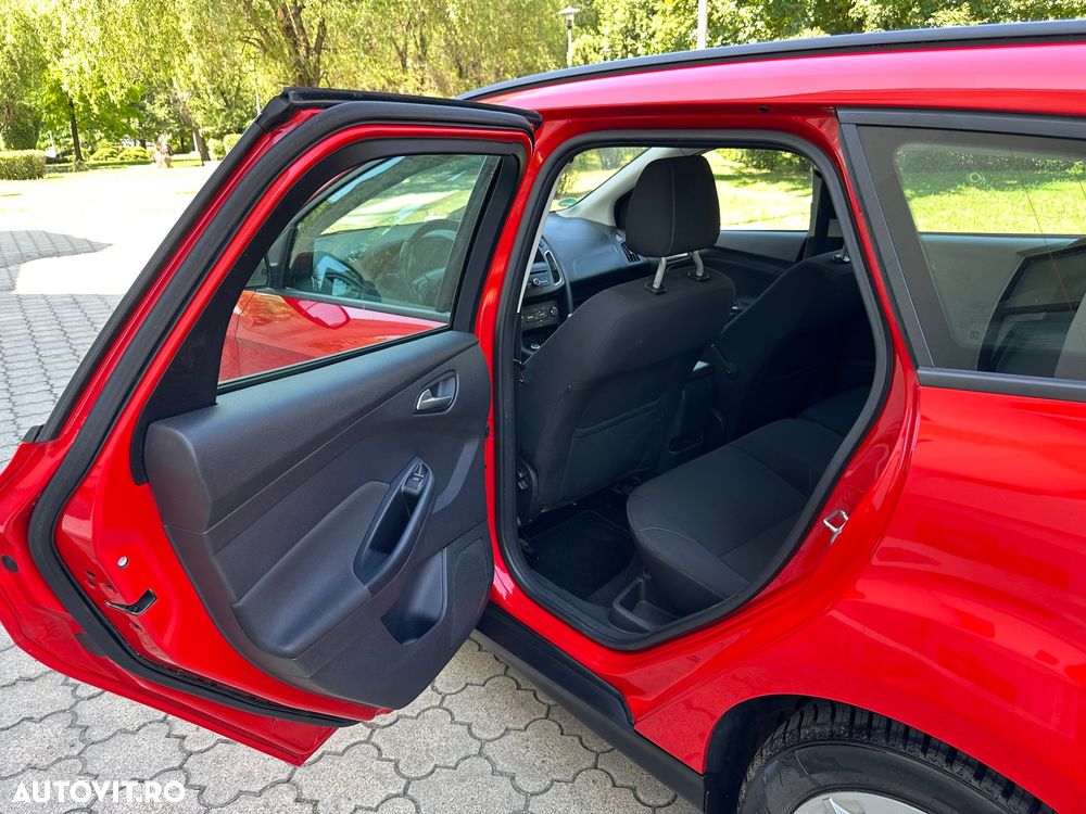 Ford Focus 1.5 TDCi ST-Line - 21
