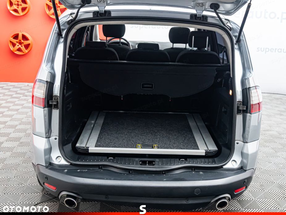 Ford S-Max - 28