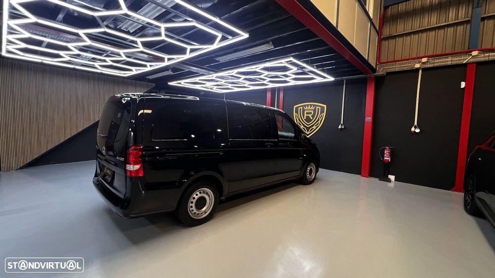 Mercedes-Benz Vito Extra-Longa Aut. SHUTTLE - 31