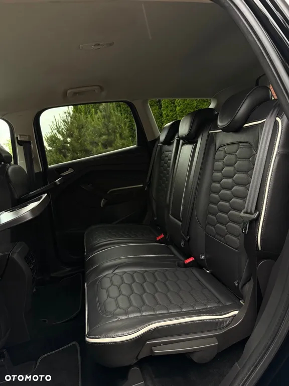 Ford Kuga 1.5 EcoBoost 2x4 Vignale - 30