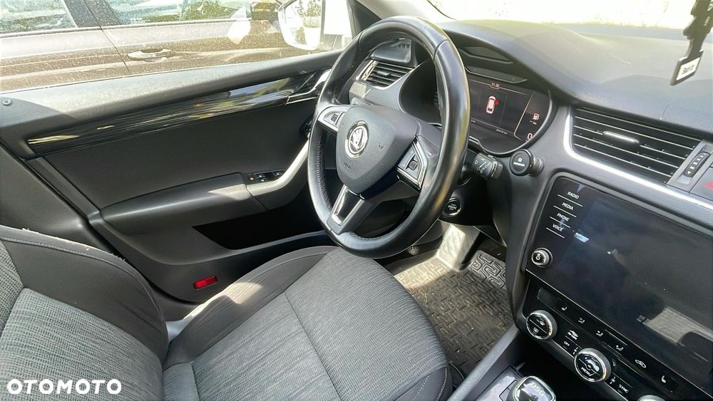 Skoda Octavia 2.0 TDI DSG Ambition - 8