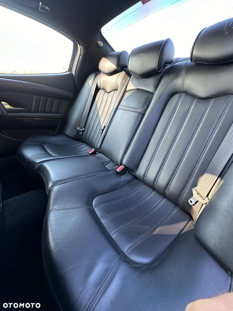 Maserati Quattroporte - 10