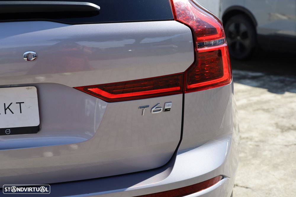 Volvo XC 60 2.0 T6 PHEV Core AWD - 39