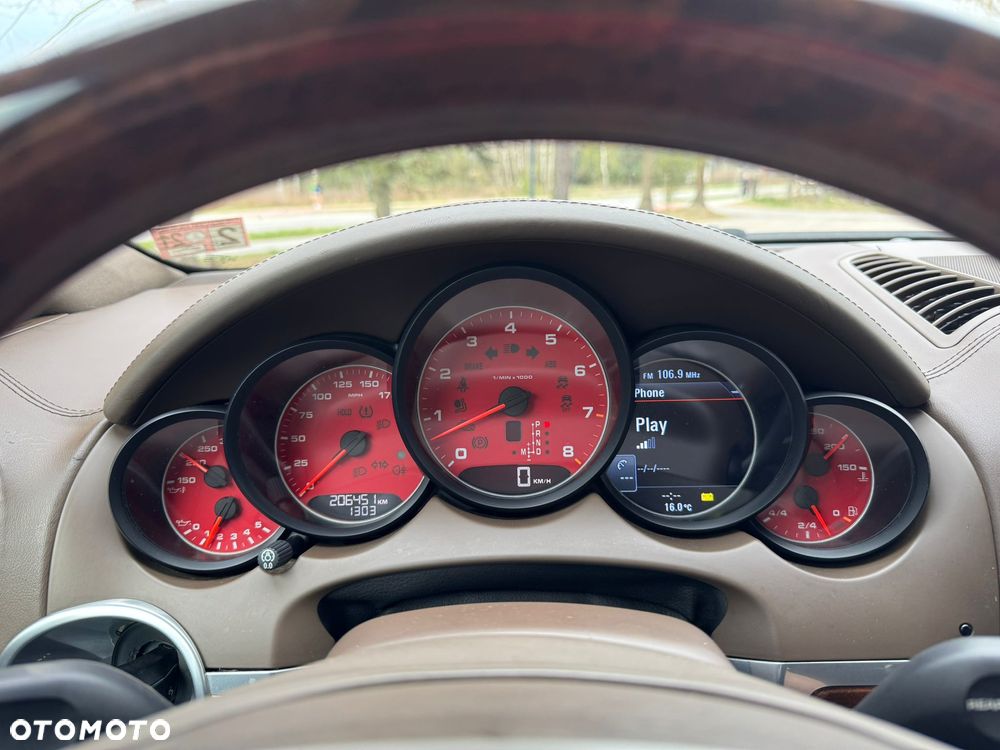 Porsche Cayenne S Tiptronic S - 34