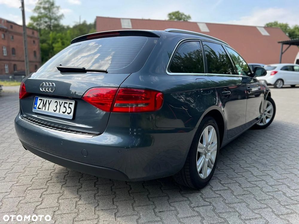 Audi A4 Avant 2.0 TDI DPF quattro - 3