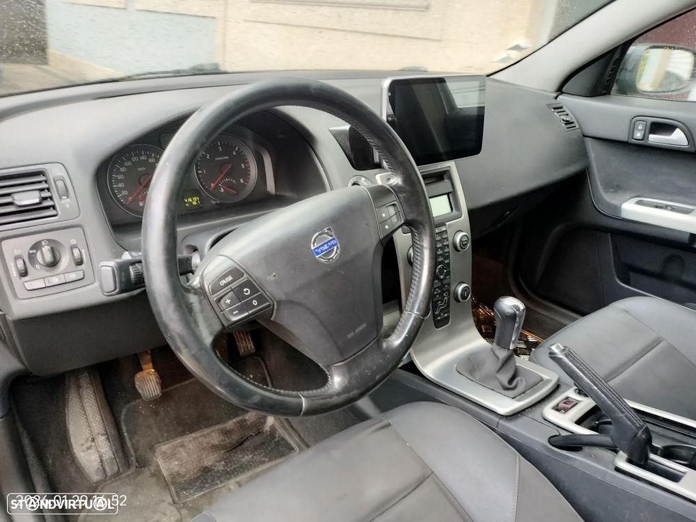 Volvo S40 2.0 D Nível 2 - 2