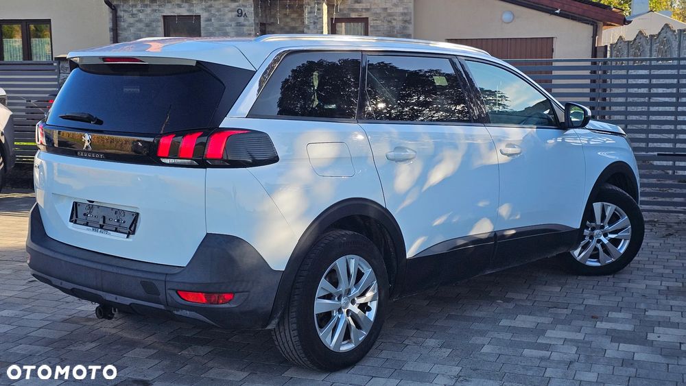 Peugeot 5008 - 3