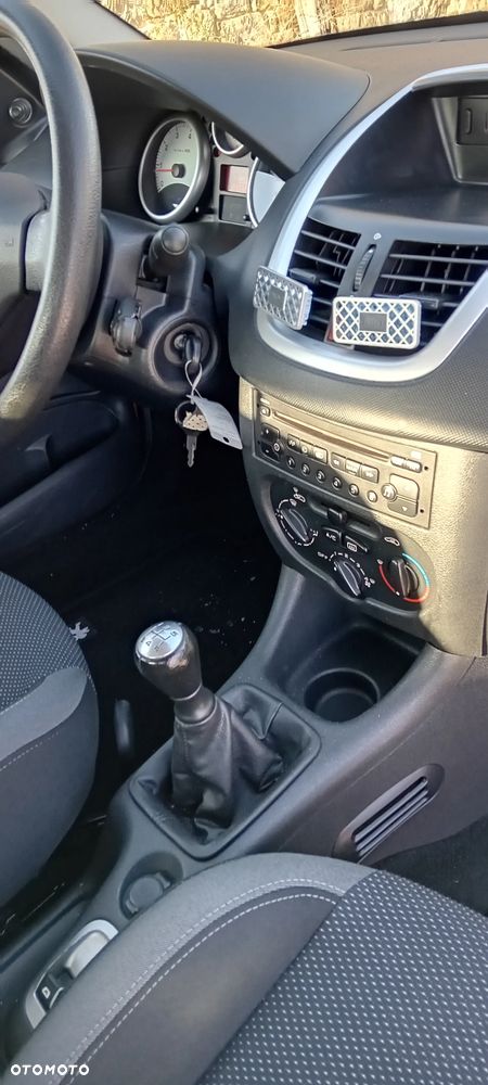 Peugeot 206 plus 75 - 14