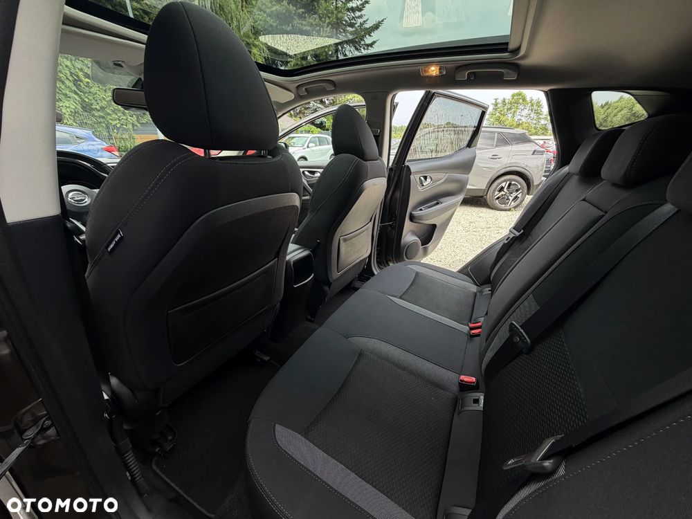 Nissan Qashqai 1.3 DIG-T N-Connecta - 20