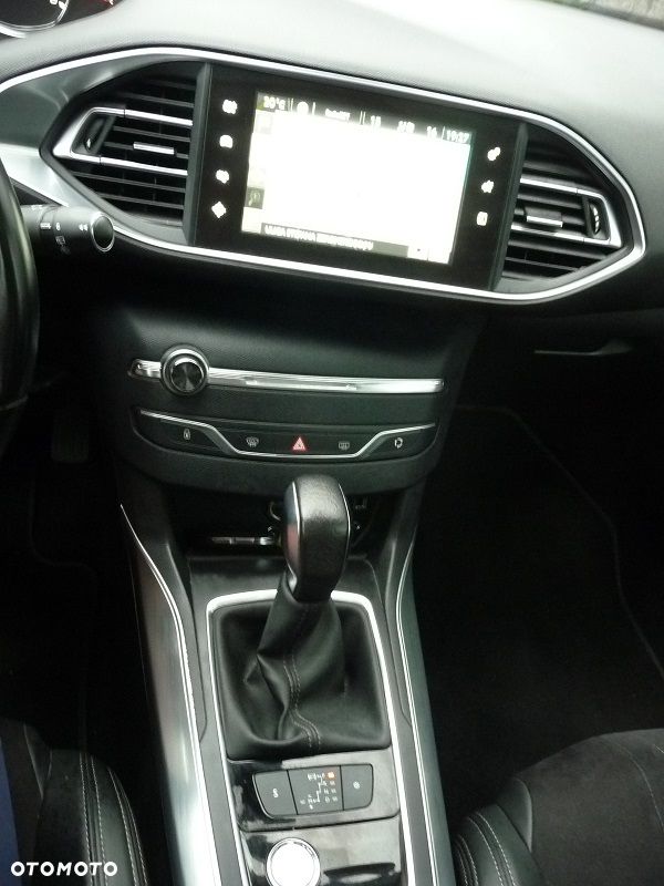 Peugeot 308 BlueHDi 150 EAT6 Stop & Start Business-Line - 11