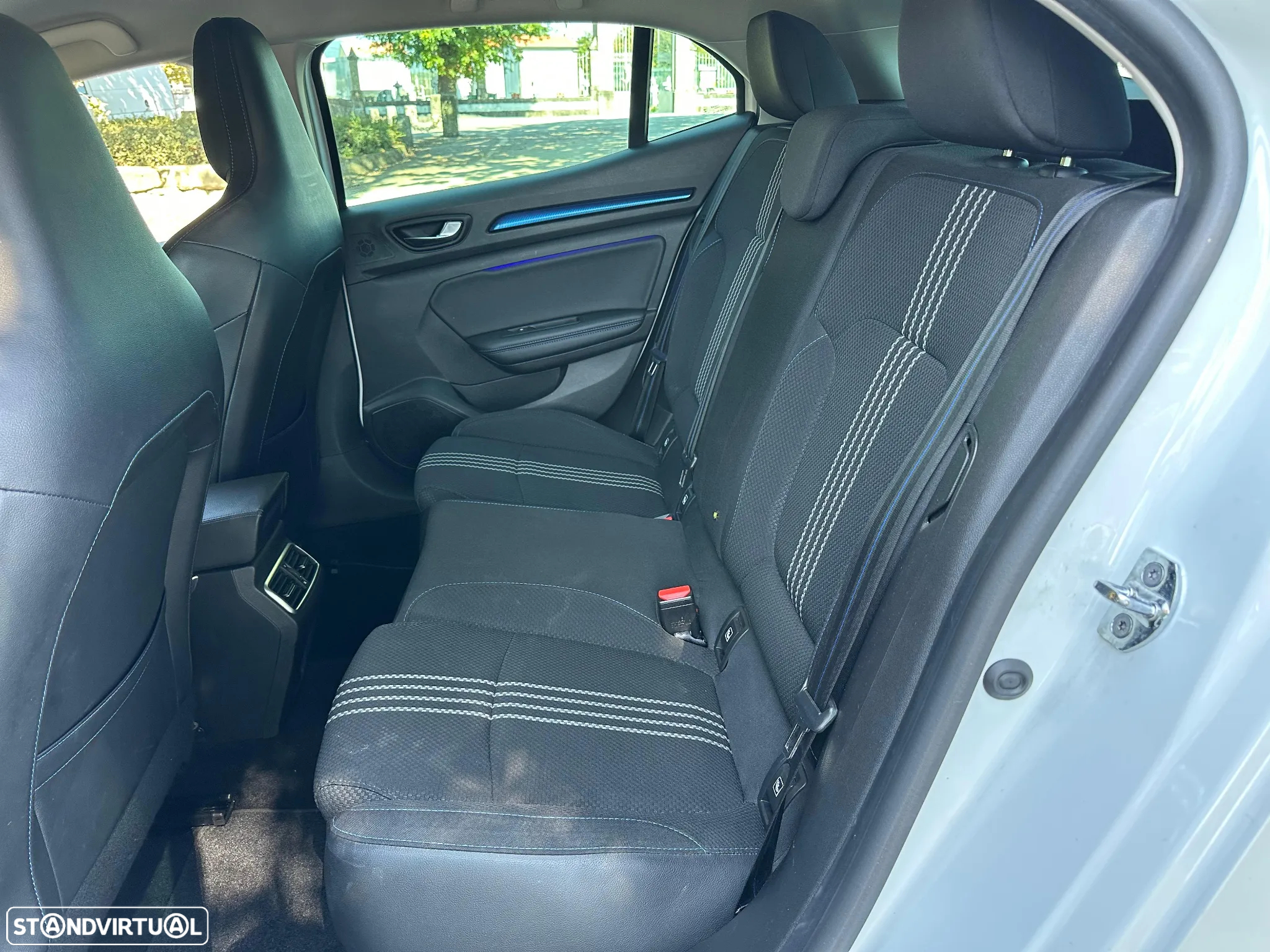 Renault Mégane 1.5 Blue dCi GT Line J18 - 31