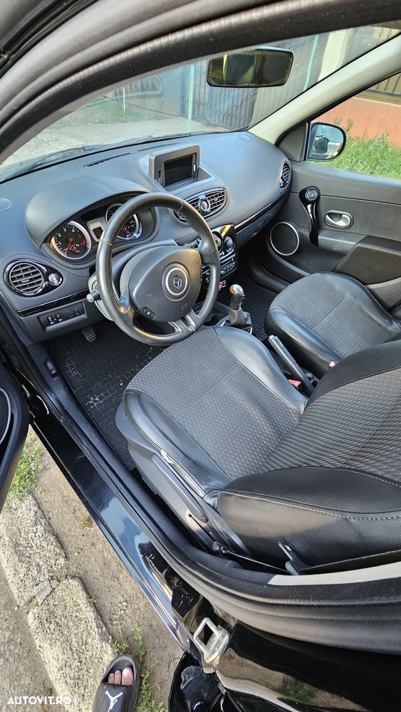 Renault Clio 1.5dCi Team - 7