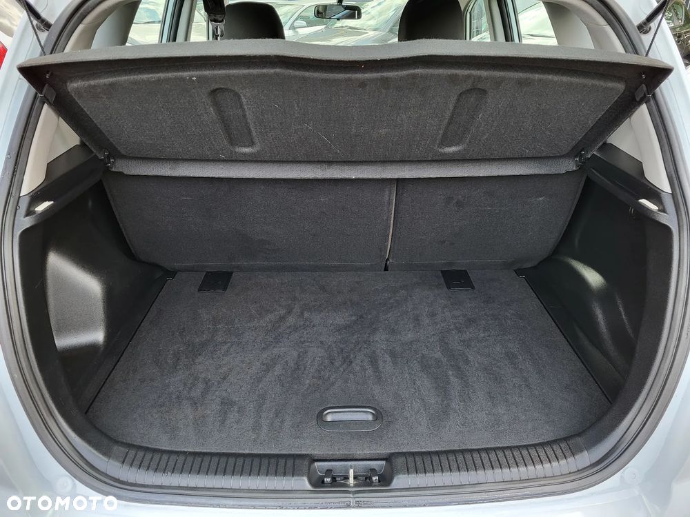 Kia Venga 1.6 CVVT Dream Team Edition - 24
