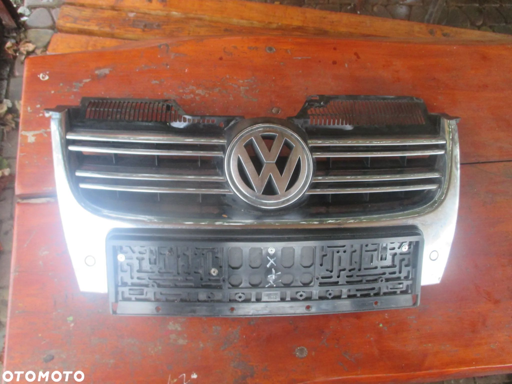 Atrapa Grill Jetta Golf V - 1