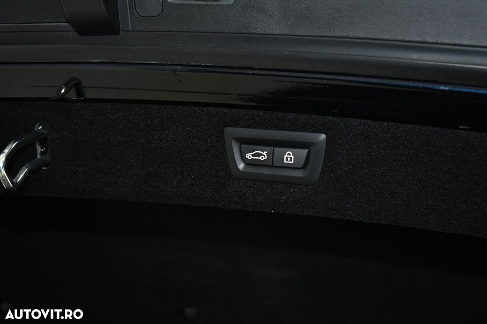 BMW M8 M850i xDrive AT - 39