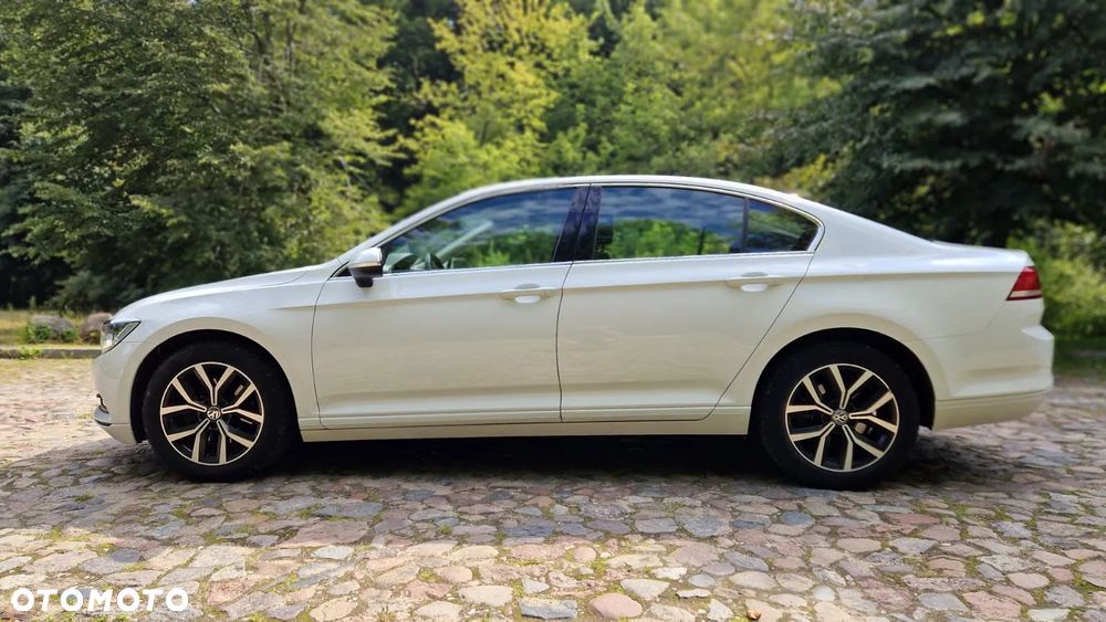 Volkswagen Passat - 5