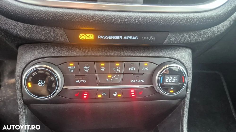 Ford Fiesta 1.0 EcoBoost Titanium - 11