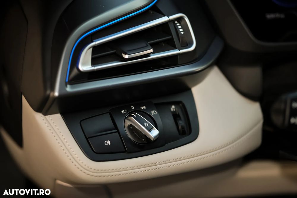 BMW i8 Pure Impulse - 16