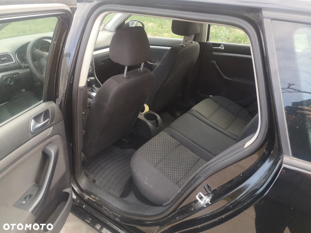 Volkswagen Golf 1.6 TDI BlueMot Trendline DSG - 23