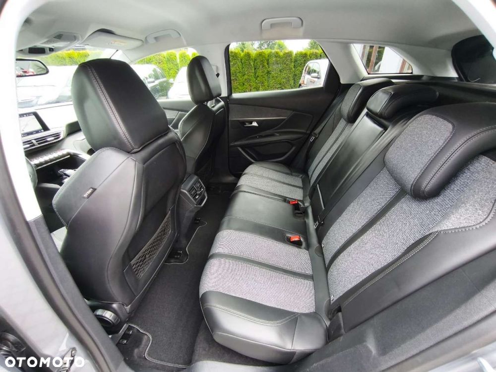 Peugeot 3008 - 17