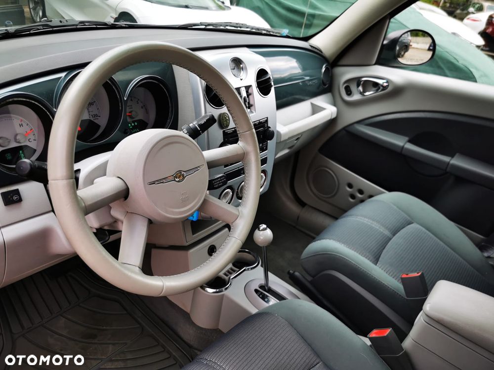 Chrysler PT Cruiser - 12