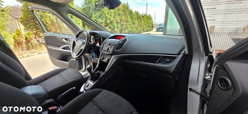 Opel Zafira Tourer 1.4 Turbo ecoFLEX Start/Stop Business Edition - 34