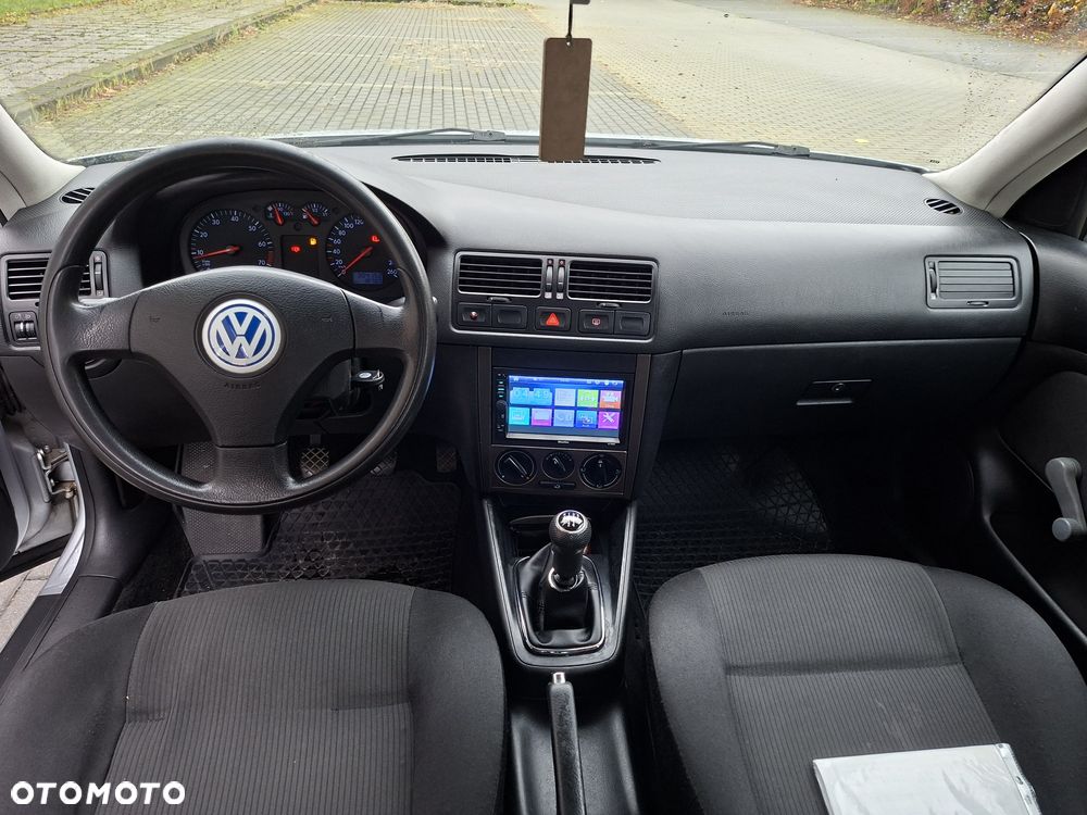 Volkswagen Bora - 8