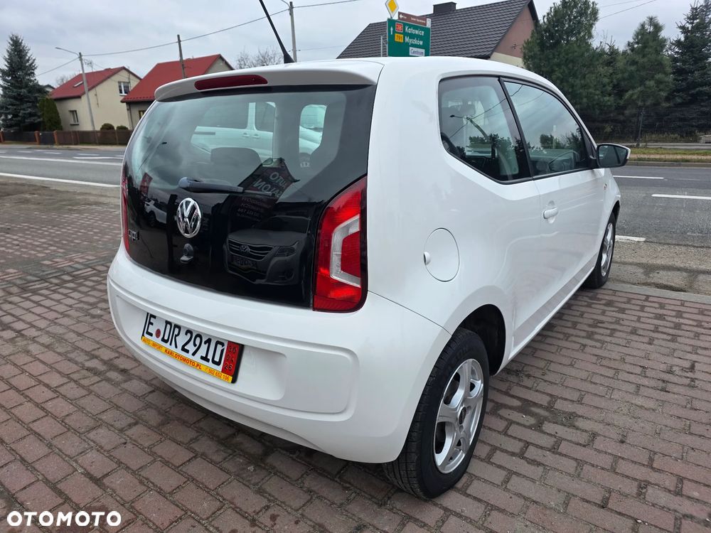 Volkswagen up! 1.0 take - 5
