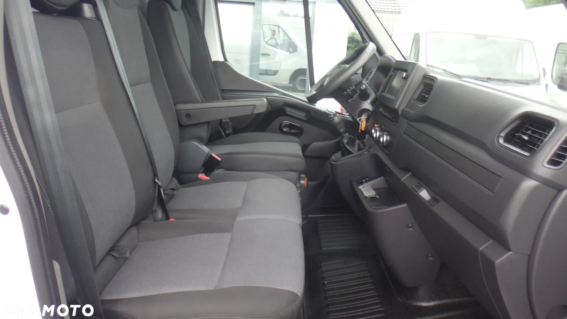 Renault Master - 11