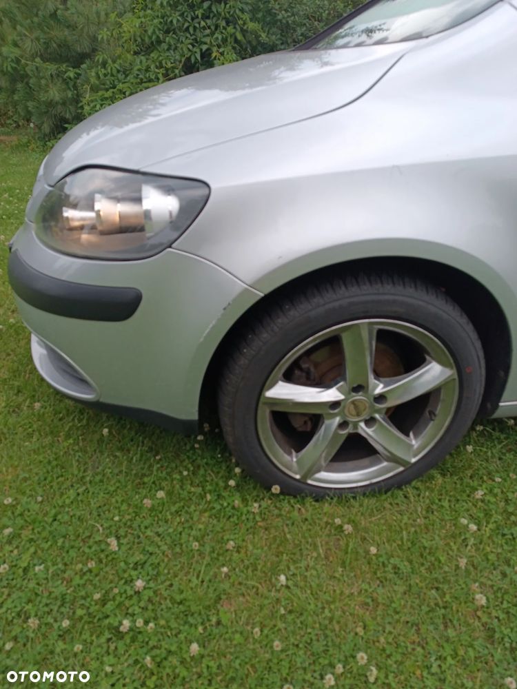 Volkswagen Golf Plus 1.9 TDI Edition - 26
