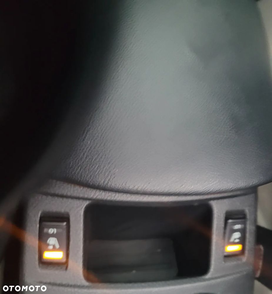 Nissan Qashqai 1.6 dCi Xtronic TEKNA+ - 11