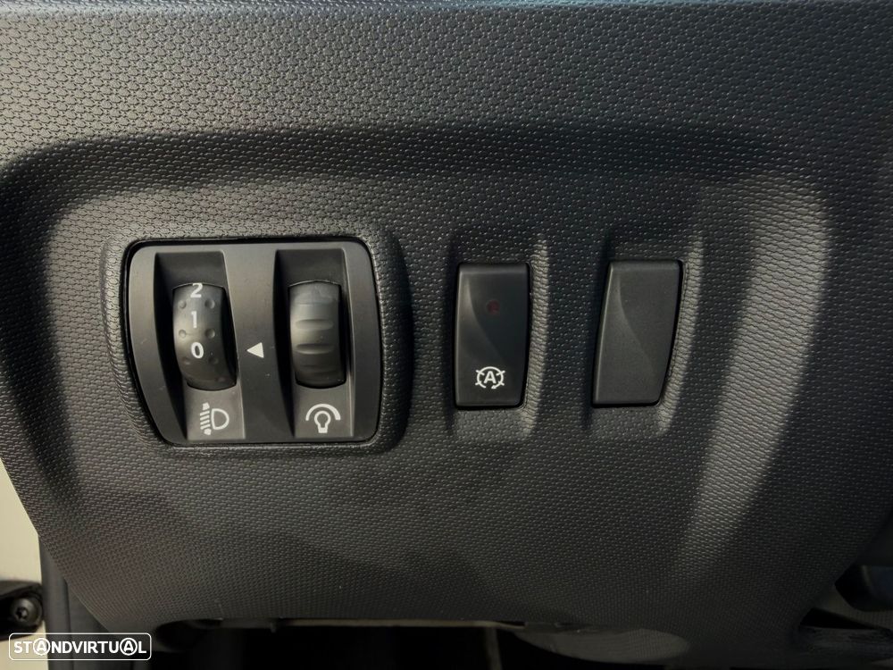 Renault Captur - 33