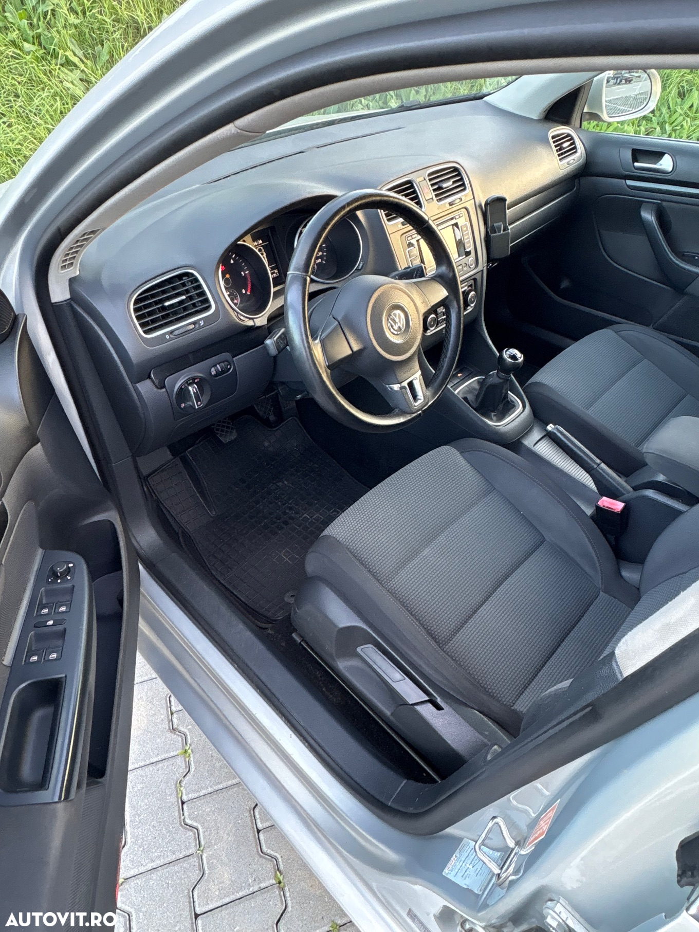 Volkswagen Golf 2.0 TDI DPF Comfortline - 6