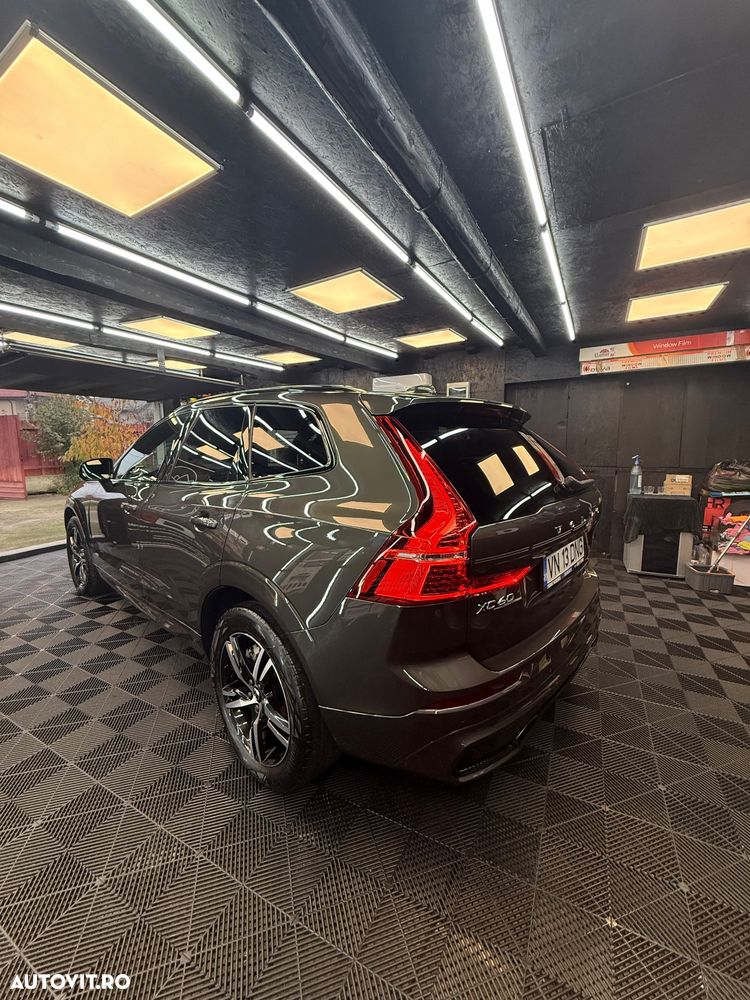 Volvo XC 60 B5 B AWD Geartronic RDesign - 12