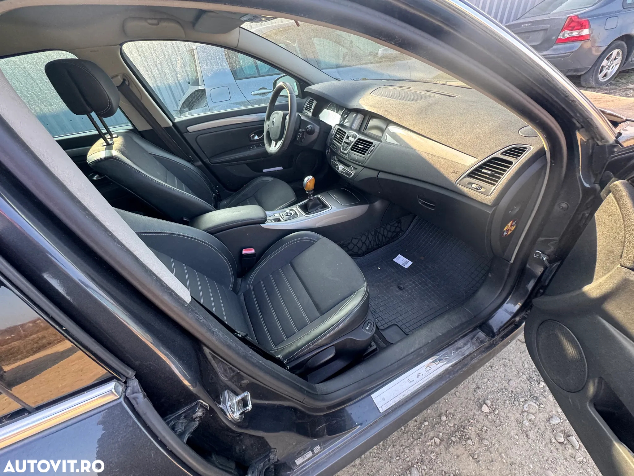 Dezmembram Renault Laguna 3 2.0 dci 2011 combi - 7