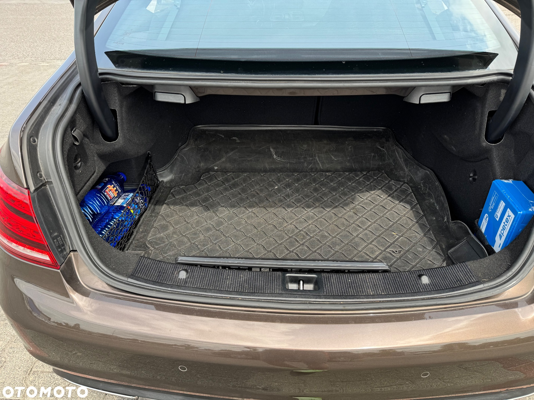 Mercedes-Benz Klasa E 200 Coupe 7G-TRONIC - 33