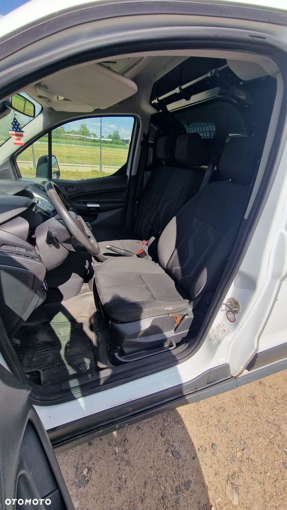 Ford Transit Connect - 8