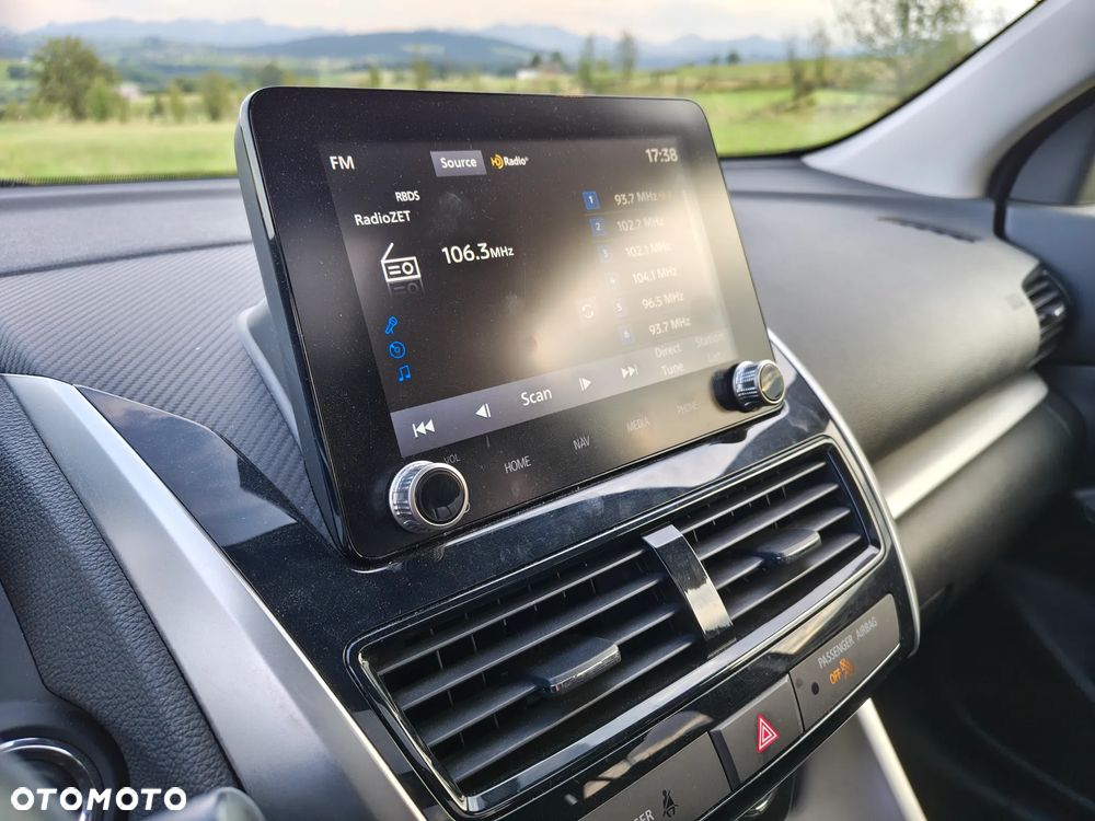 Mitsubishi Eclipse Cross - 11