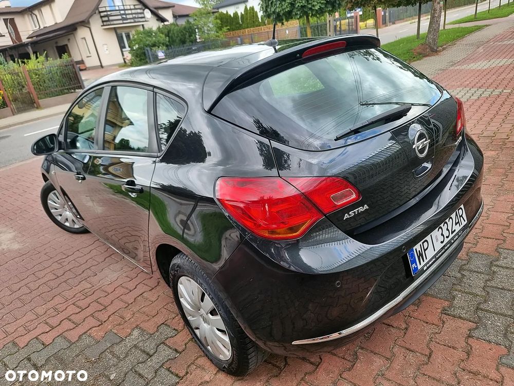Opel Astra 1.4 Turbo Edition - 4